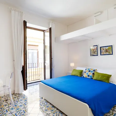 Apartment Seasuntour - Lo Scrigno Sorrento