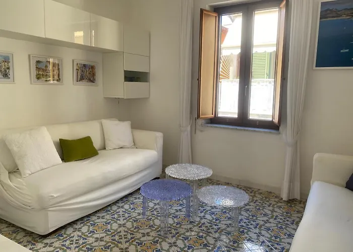 Seasuntour - Lo Scrigno Appartement *