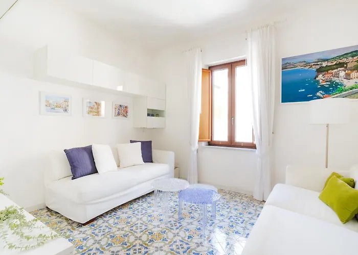 Seasuntour - Lo Scrigno Apartment